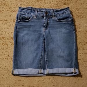 Women's sz 4 Bermuda Jean Shorts